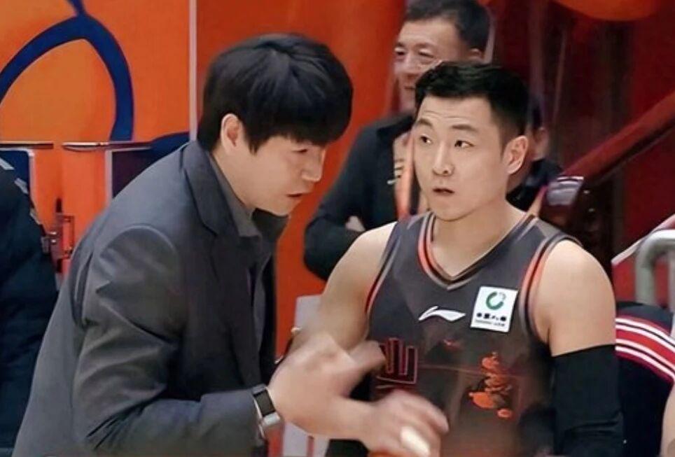 米乐下载-山东男篮出征，5日对阵广州男篮，高诗岩对位郭艾伦 邱彪剑指四强